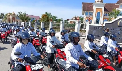 852 Imam Gampong Terima Sepmor Operasional, Bupati Aceh Utara: Perkokoh Pembinaan Syariat