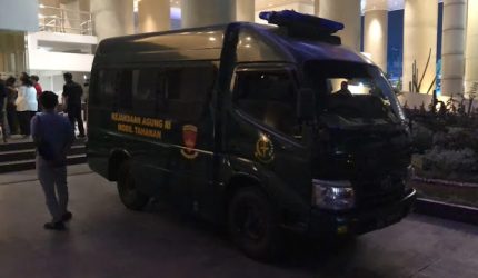 Ditengah Pemeriksaan Mantan Jampidsus Febrie Adriansyah, Kejaksaan Agung Siapkan Mobil Tahanan