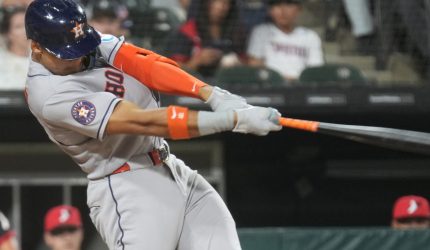 Homer Cam Smith menyoroti inning 8 putaran Astros