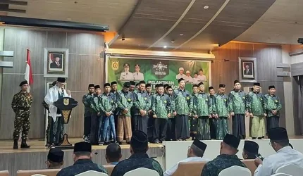 Waled Nu Lantik Pengurus PCNU Kota Banda Aceh