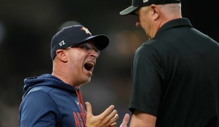 Joe Espada terlontar setelah Mike Trout melakukan pukulan demi lemparan