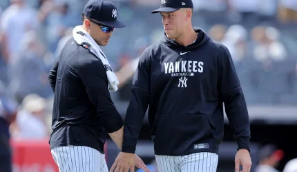 Opsi Yankees Aneh untuk Giancarlo Stanton Diambang, Tapi Tidak Masuk Akal