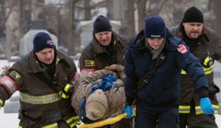 Salah Satu Bintang Chicago Fire dengan Masa Kerja Terlama adalah Petugas Pemadam Kebakaran Sejati yang Dipekerjakan Sebagai Ekstra